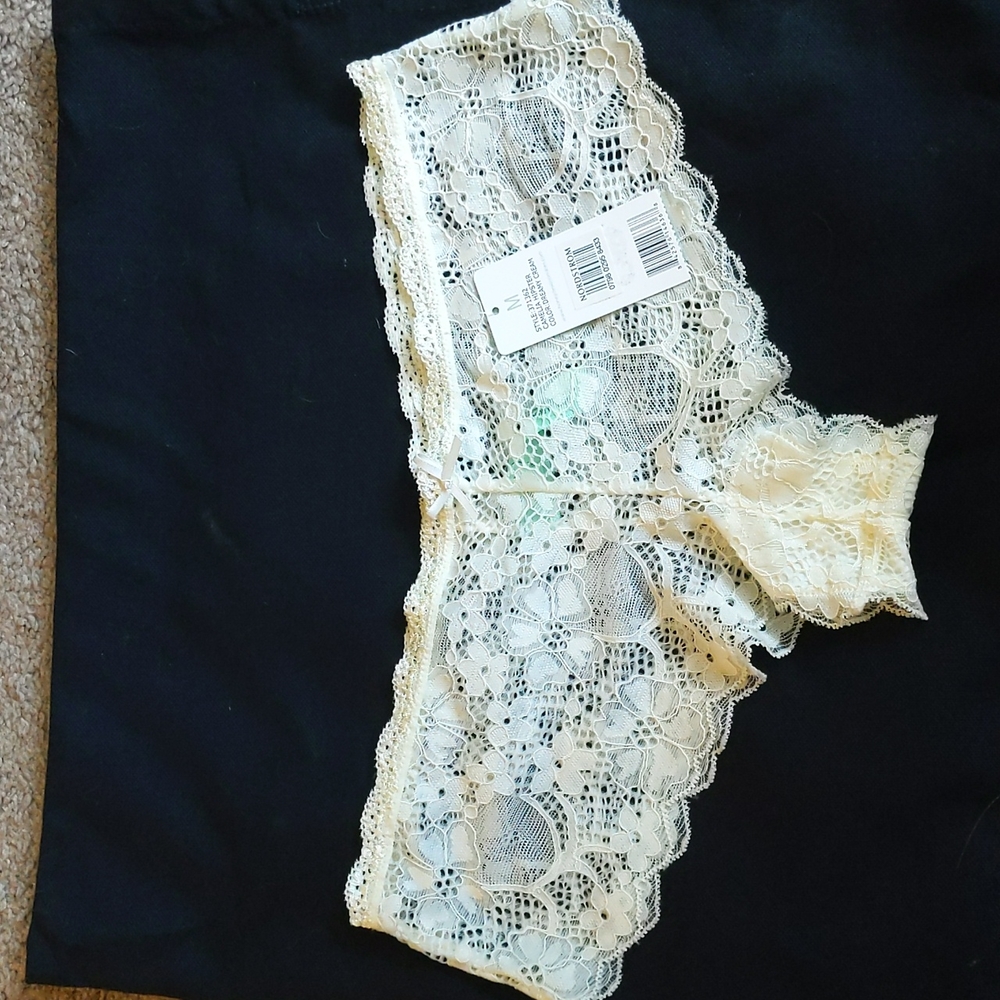 Lace Camelia Hipster Panty